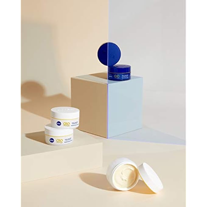 NIVEA Q10 POWER ANTI-WRINKLE + FIRMING NIGHT CREAM FOR YOUNGER-LOOKING SKIN IN PACK OF 1 (1 X 50 ML), REGENERATING NIGHT CREAM, FACE CREAM FOR INTENSIVE MOISTURISING - Image 3